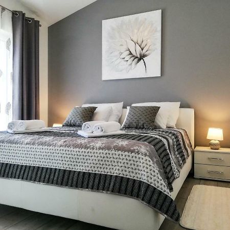 Apartment Sara Kaštela Zewnętrze zdjęcie